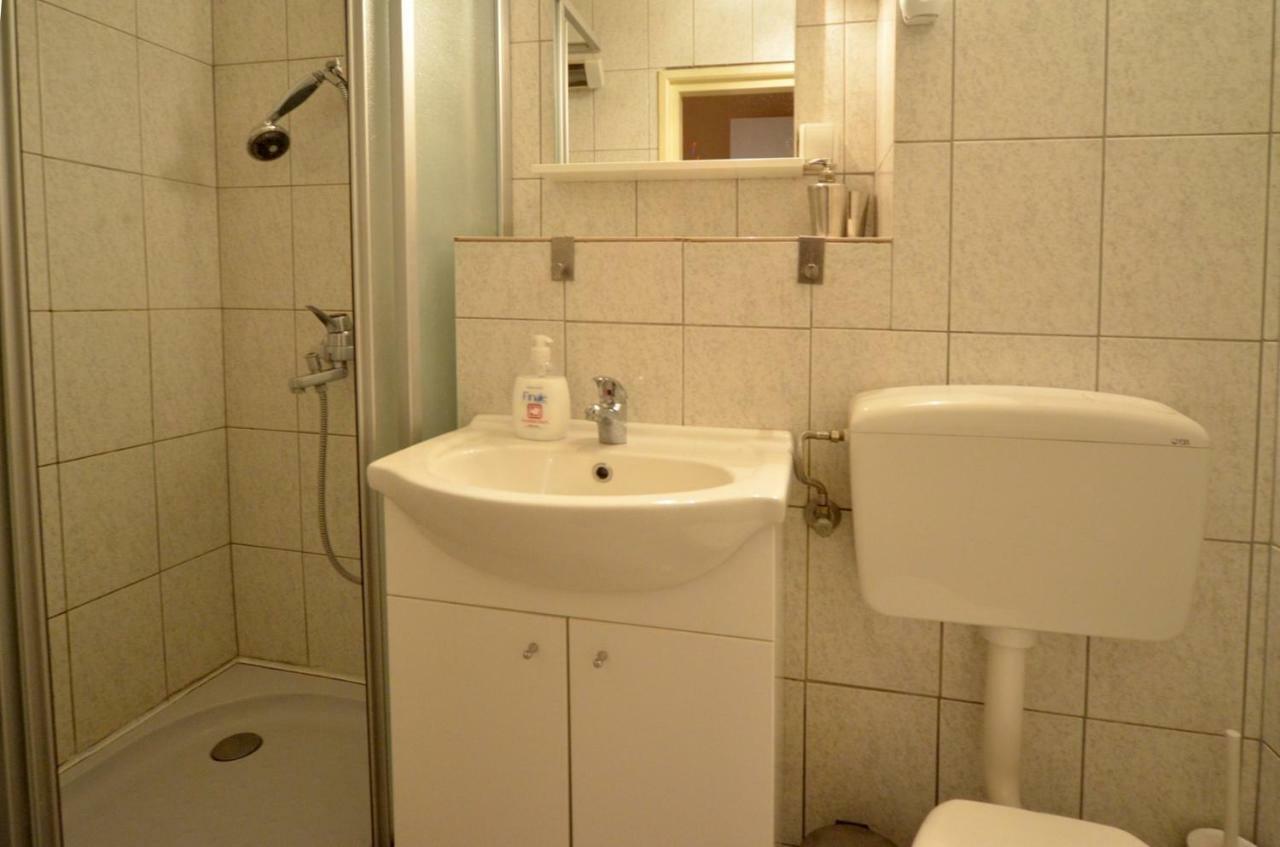 Hotel Old Town Svalba Rovigno Esterno foto
